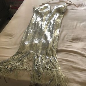 A dress still look good you want it inbox me